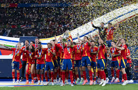 锋线配合失 锋线配合失